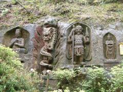 法安寺磨崖仏群